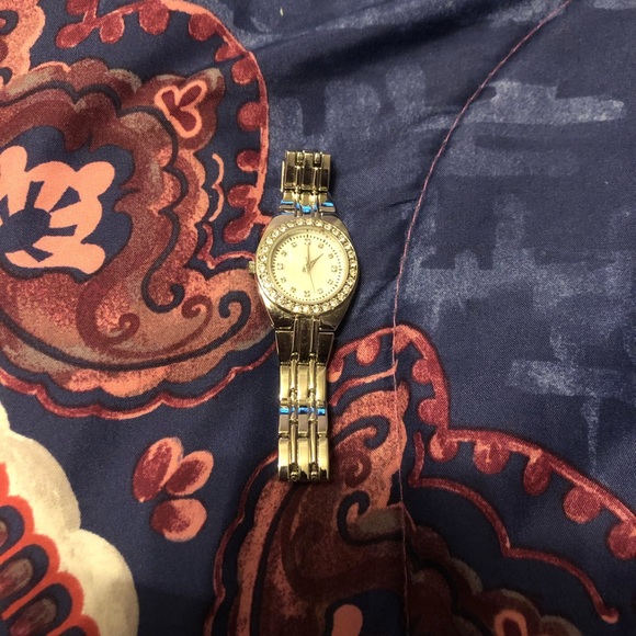 Woman’s watch - Picture 2 of 3